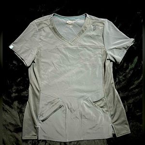 Scrubstar Performance Scrub Top Womens Medium/Gray. Arm Pit To Arm Pit 20in.